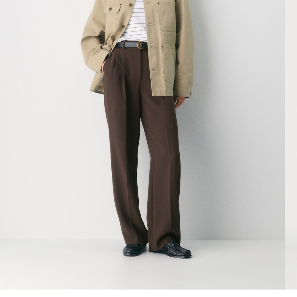 Aritzia Brown Effortless Pants